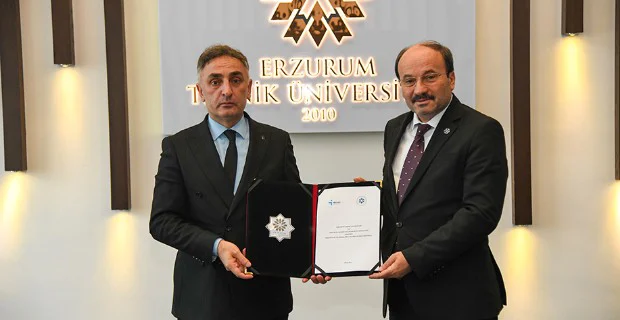 ETÜ ile İŞKUR Arasında Gençlik Programı Protokolü İmzalandı haber görseli