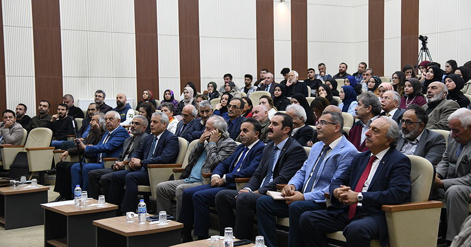 ETÜ’de Vefatının 80. Yılında Abdürrahim Şerif Beygu İçin Panel Düzenlendi