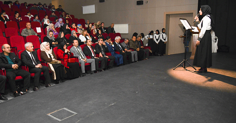 ETÜ’de Sevgi Evleri Çocukları Tarafından Mevlid-i Nebi Programı Düzenlendi. 