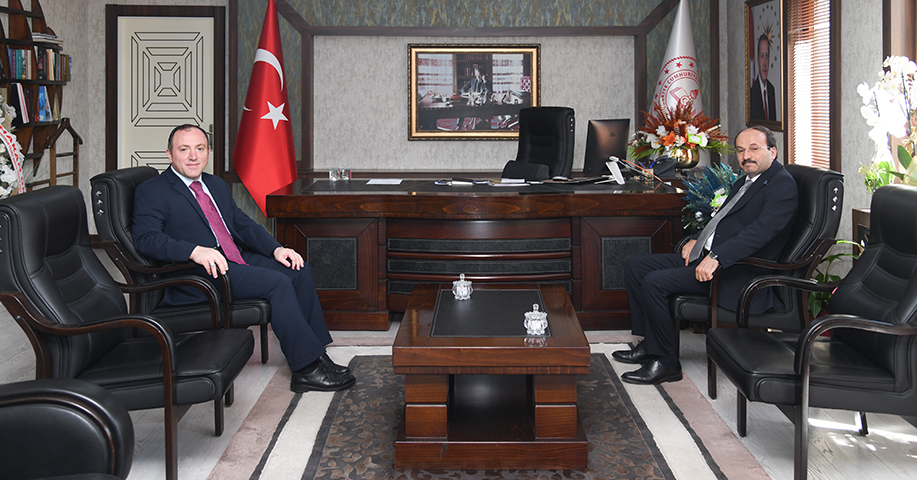 Rektör Çakmak’tan Erzurum İl Milli Eğitim Müdürüne Hayırlı Olsun Ziyareti