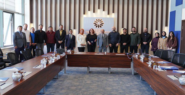 III. Sosyal Bilimler Lisansüstü Öğrenci Sempozyumu Teşekkür Takdimi