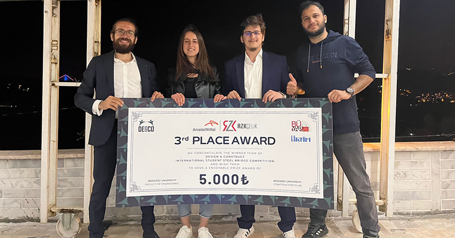 ETÜ’lü Öğrenciler Uluslararası Çelik Köprü Yarışmasında 3. Oldu 