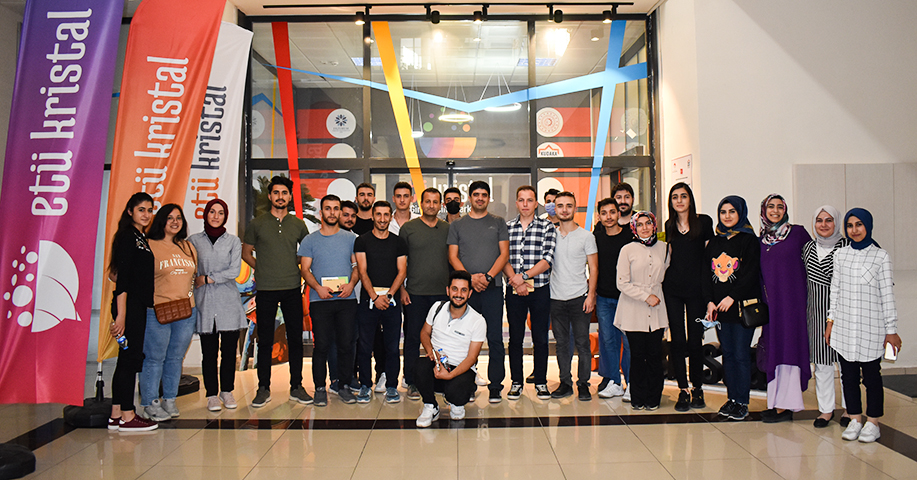 ETÜ Kristal Tekno-Girişimcilerin Yanında Olmaya Devam Ediyor