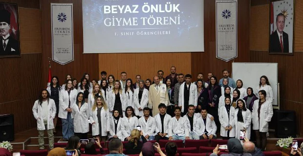 Moleküler Biyoloji ve Genetik Bölümümüzde Beyaz Önlük Giydirme Töreni Gerçekleştirildi
