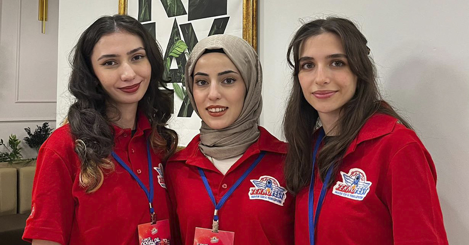 ETÜ’lü Öğrenciler TEKNOFEST 2025’te Türkçe Doğal Dil İşleme Yarışmasında Türkiye Dördüncüsü Oldu