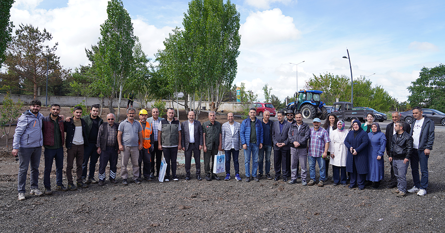 Rektör Çakmak İdari Personel ile Bir Araya Geldi