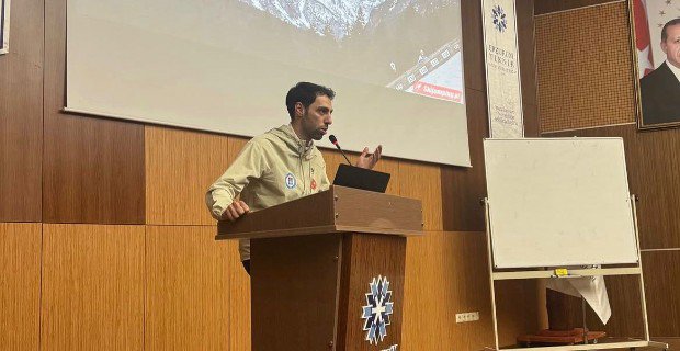 “Uçan Türk” Fatih Arda İpcioğlu ETÜ’de Öğrencilerle Buluştu