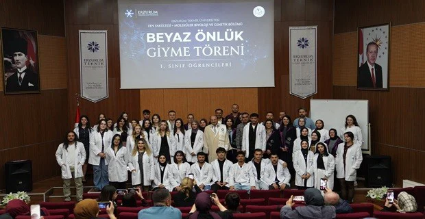 Fakültemizde "Beyaz Önlük Giyme Töreni" Düzenlendi (20.10.2026).