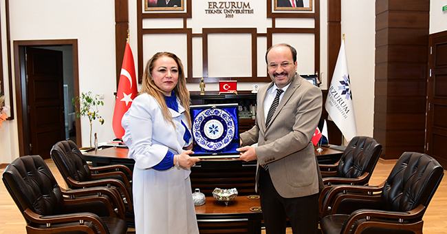 ETÜ ile Malatya Turgut Özal Üniversitesi Arasında Yapılabilecek İş Birlikleri Görüşüldü