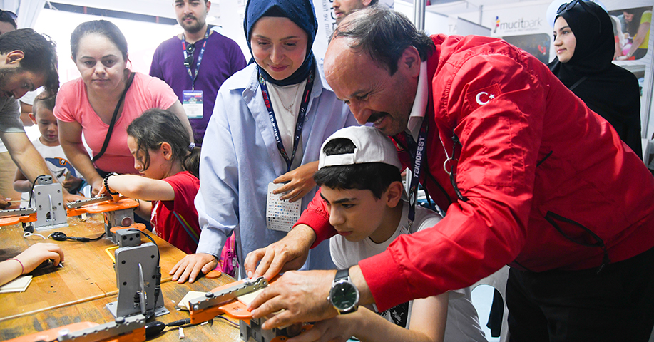 TEKNOFEST’te ETÜ Rüzgârı 