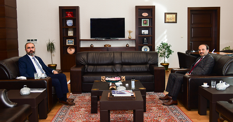 Bayburt Üniversitesi Rektöründen ETÜ'ye Ziyaret