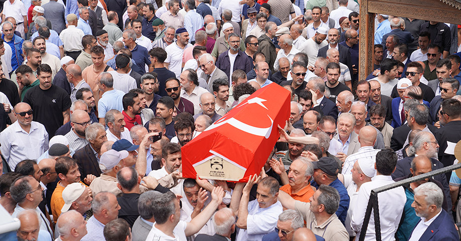 ETÜ Kurucu Rektörü Prof. Dr. Muammer Yaylalı’ya Veda Etti