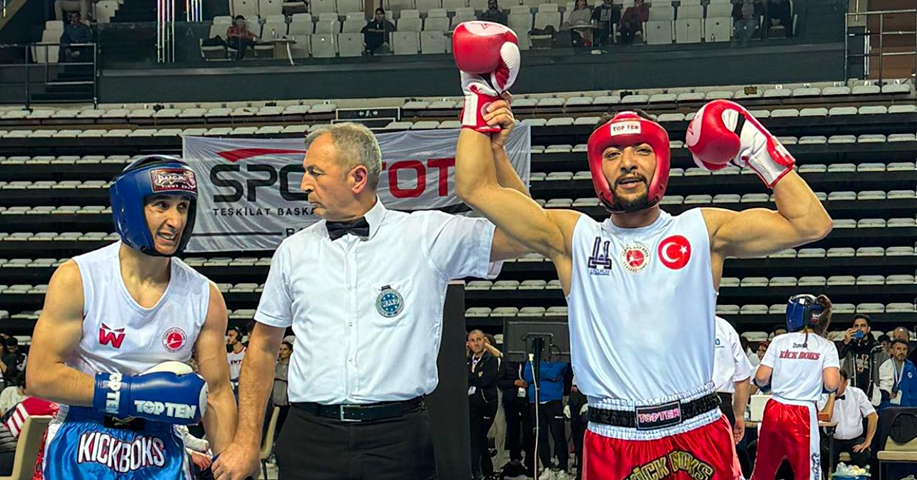 ETÜ’lü Sporcular Kick Boksta Erzurum’a 5 Madalya Kazandırdı