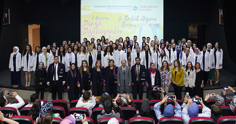 ETÜ’de Önlük Giyme Heyecanı Yaşandı