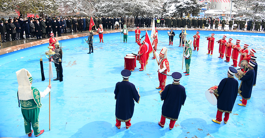 Rektör Çakmak 12 Mart Kutlamalarına Katıldı
