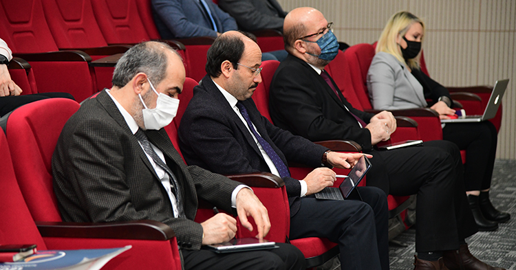 Akademik Yılın İlk Değerlendirme Toplantıları Rektör Çakmak Başkanlığında Gerçekleşti