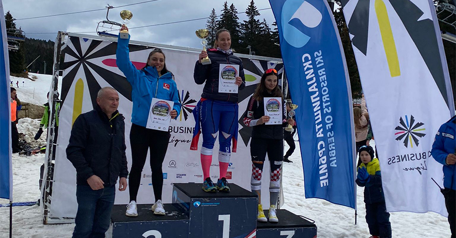 ETÜ’lü Kayakçıların Uluslararası Büyük Başarısı