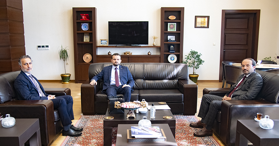 Türkiye Ulusal Ajansı Başkanı’ndan Rektör Çakmak'a Ziyaret