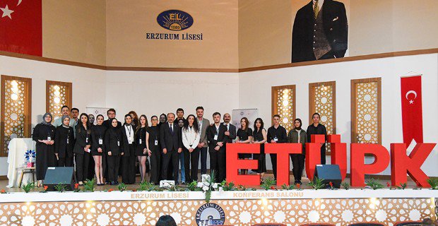 IV. Ulusal ETÜ Psikoloji Öğrenci Zirvesi “Terapi Odasının Kapıları Aralanıyor” Temasıyla Gerçekleştirildi haber görseli