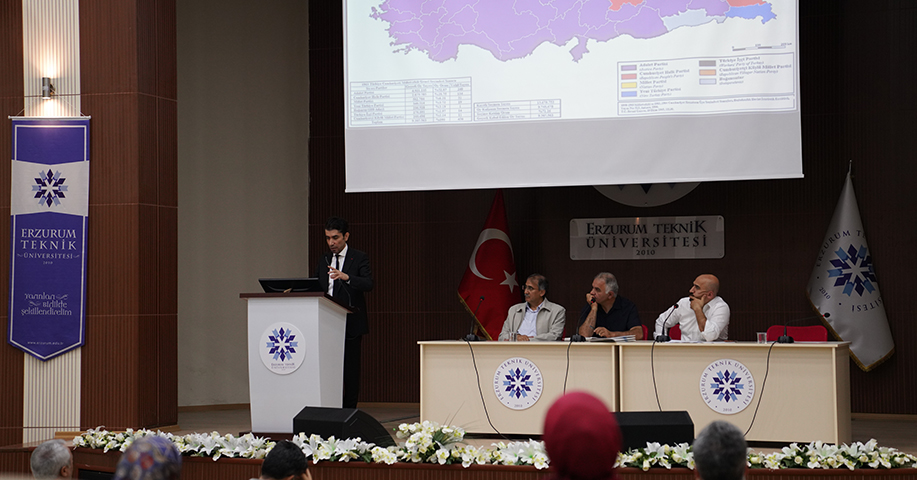 ETÜ’de Darbeler ve Demokrasi Konuşuldu