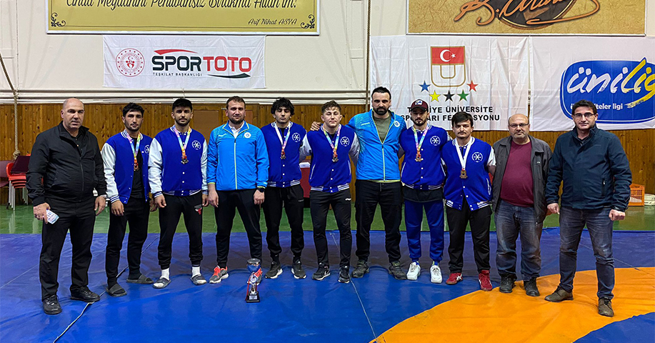 ETÜ’lü Güreşçilerden Büyük Başarı