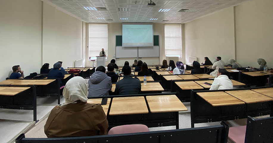  Erzurum Teknik Üniversitesi'nde II. Sosyal Sorumluluk Okulu Gerçekleştirildi
