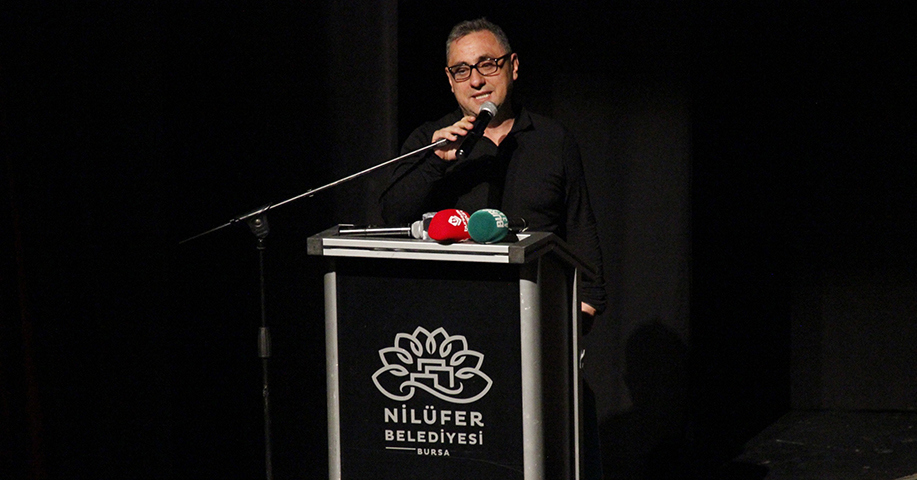 ETÜ Öğretim Üyesi Prof. Dr. Murat Kacıroğlu’na Edebiyat Eleştirisi Ödülü