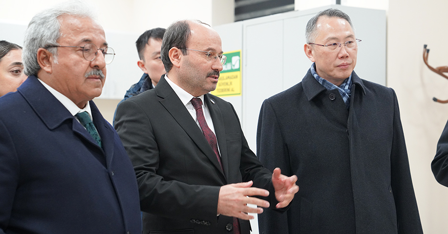 Tayvan Türkiye Temsilcisi ETÜ’ye Konuk Oldu