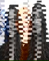 Zeynep Öztürk resmi