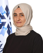 İclal Avinç Akpınar resmi